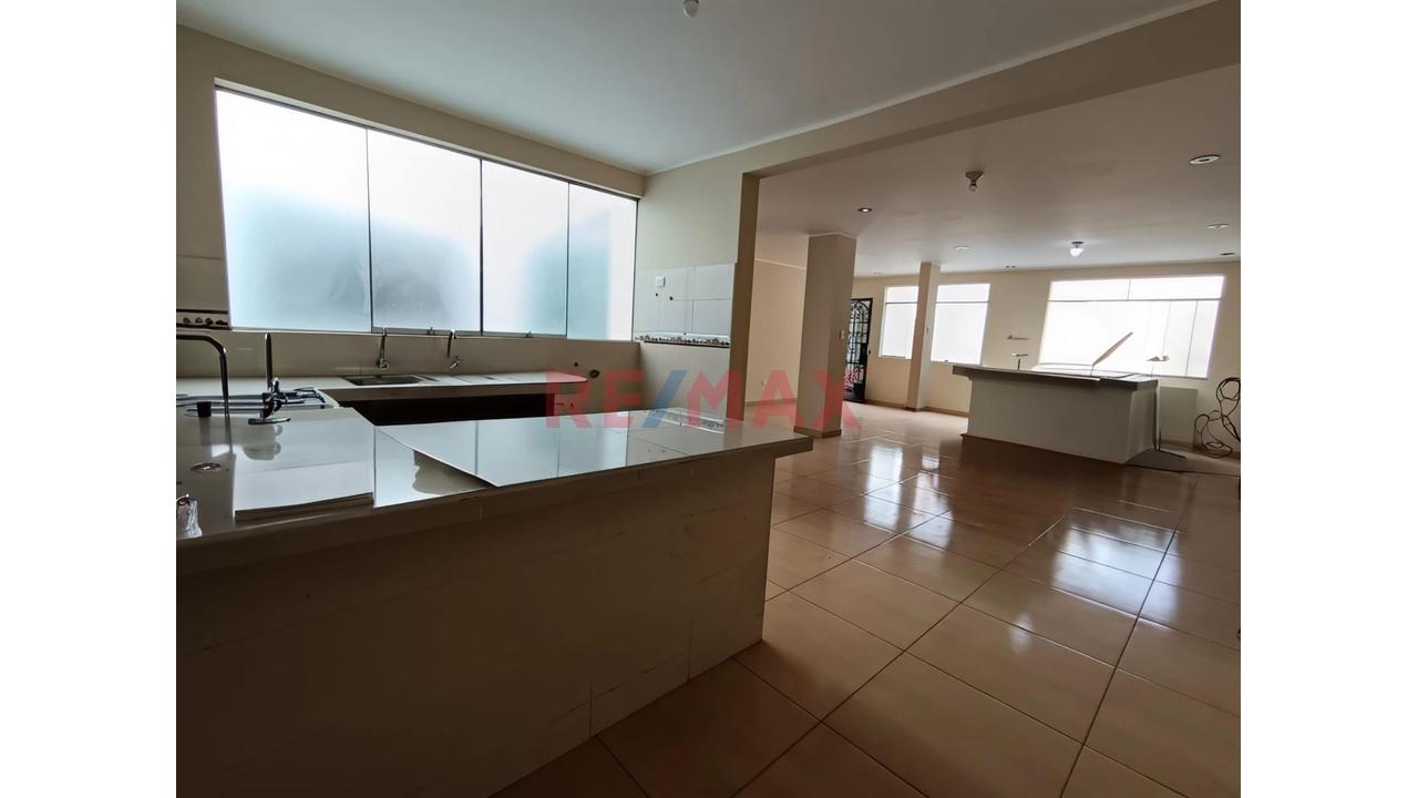 Venta Casa Residencial Pariachi-Ate - 9
