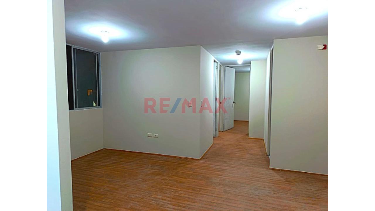 Alquiler De Departamento 3 Habitaciones, Condominio Los Girasoles, Comas - 4