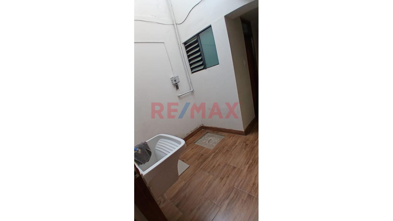 Se Vende Casa De 4 Pisos, Jr. Huaraz 111, 1/2 Cuadra Via De Evitamiento, Cajamarca - 10