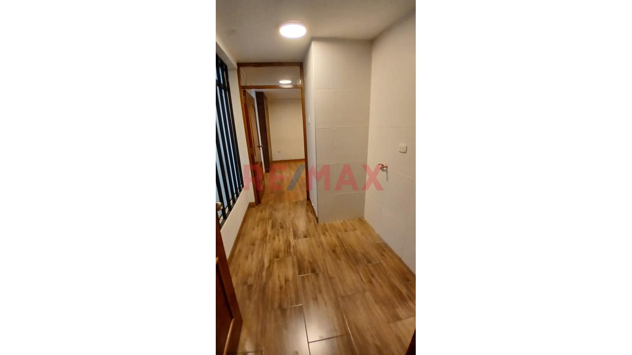 Se Vende Casa De 4 Pisos, Jr. Huaraz 111, 1/2 Cuadra Via De Evitamiento, Cajamarca - 9