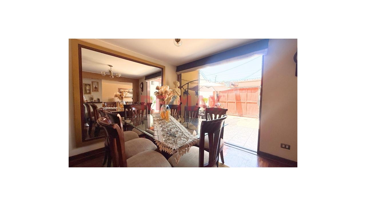 Se Vende Hermosa Casa - Urb. Sta. Leonor- Chorrillos - 7