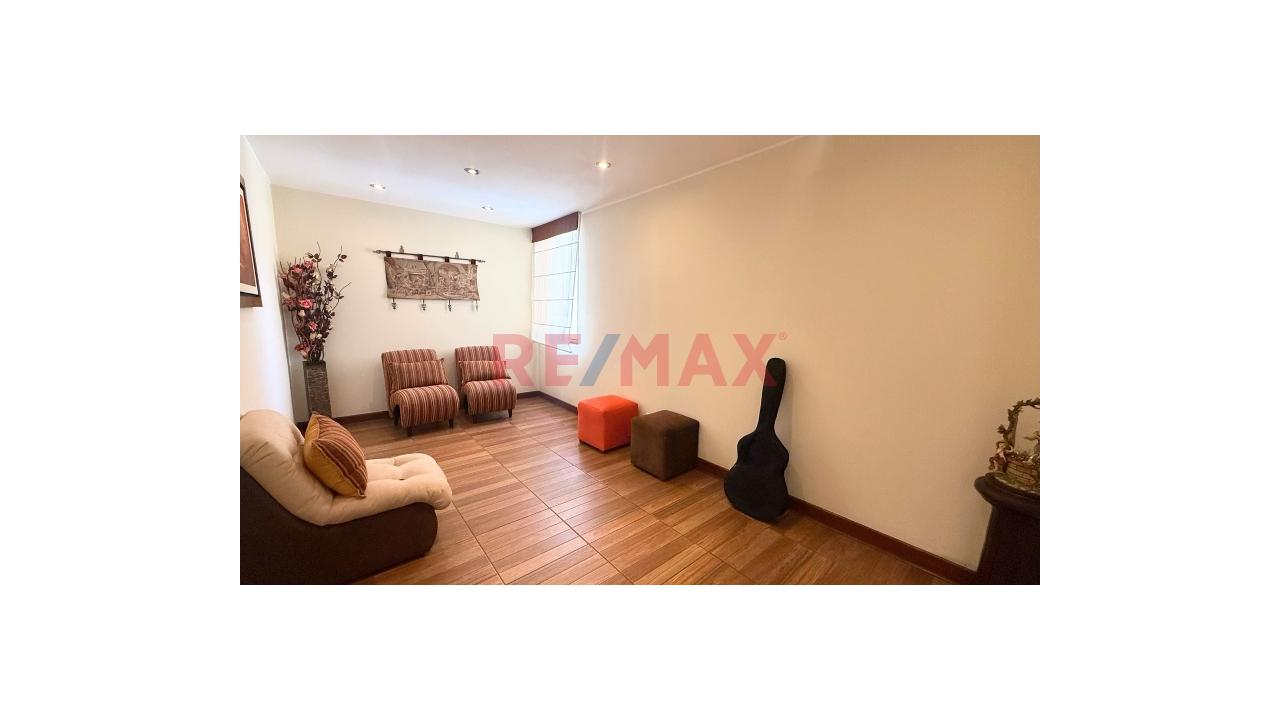 Se Vende Hermosa Casa - Urb. Sta. Leonor- Chorrillos - 10