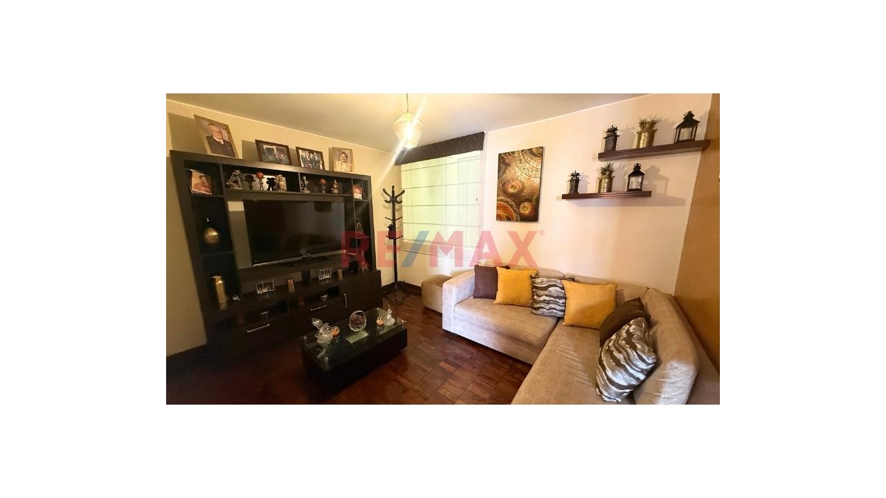 Se Vende Hermosa Casa - Urb. Sta. Leonor- Chorrillos - 13