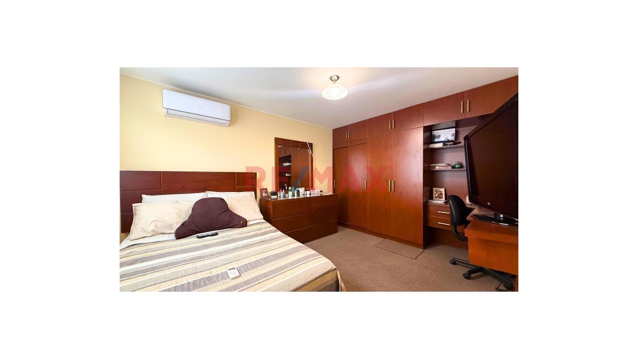 Se Vende Hermosa Casa - Urb. Sta. Leonor- Chorrillos - 5