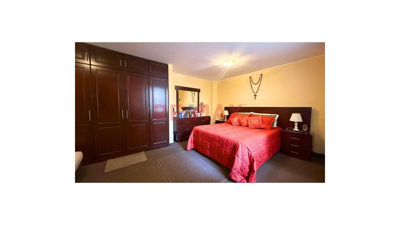 Se Vende Hermosa Casa - Urb. Sta. Leonor- Chorrillos - 12