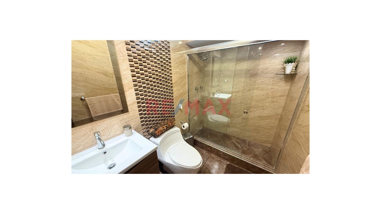Se Vende Hermosa Casa - Urb. Sta. Leonor- Chorrillos - 17
