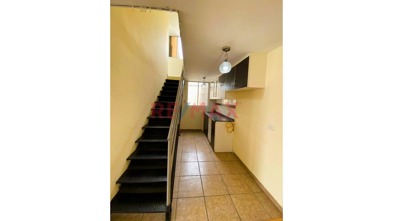 Departamento Duplex De 4 Dormitorios En Condominio Seguro - 8
