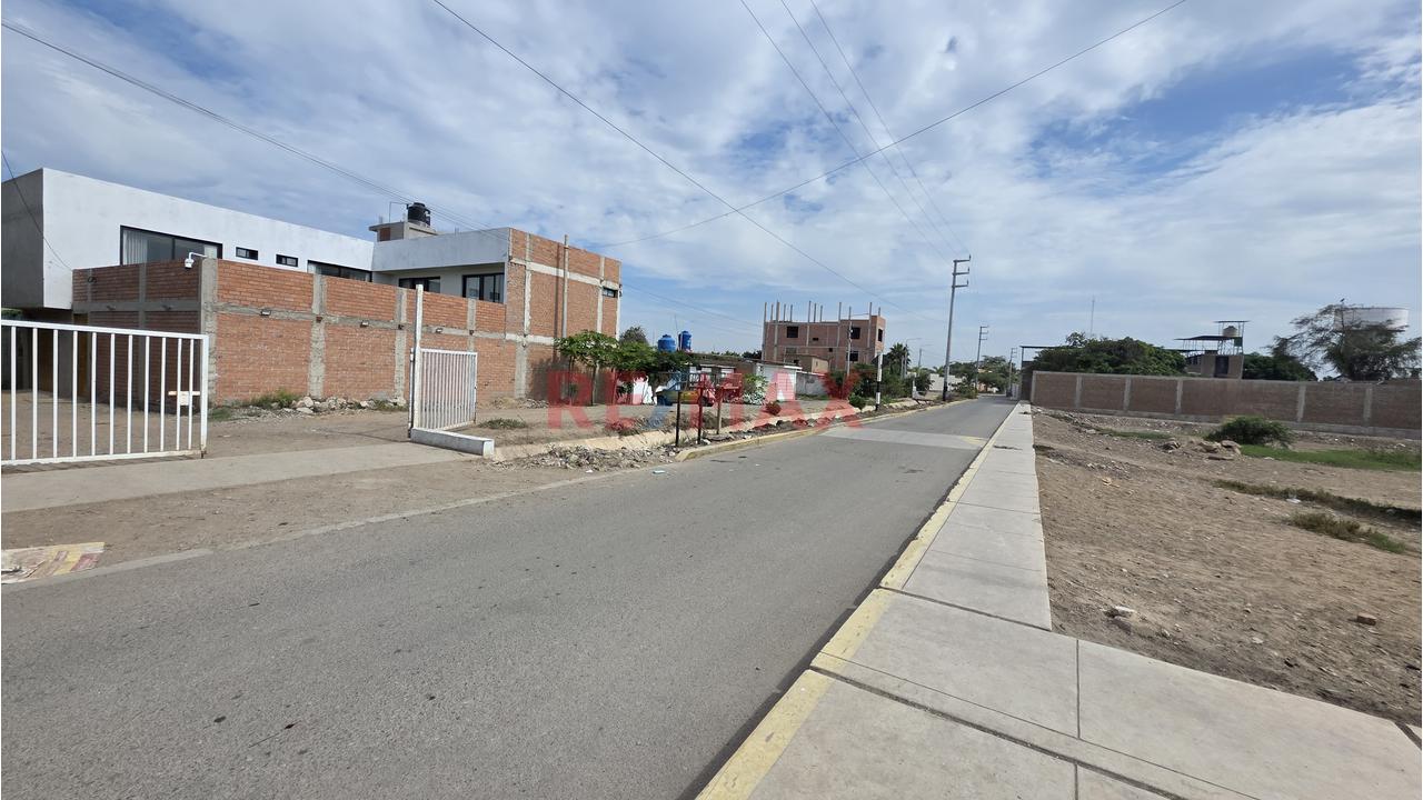 Terreno en Venta ubicado en Calle La Paz Reque Terreno en Venta ubicado en Calle La Paz Reque