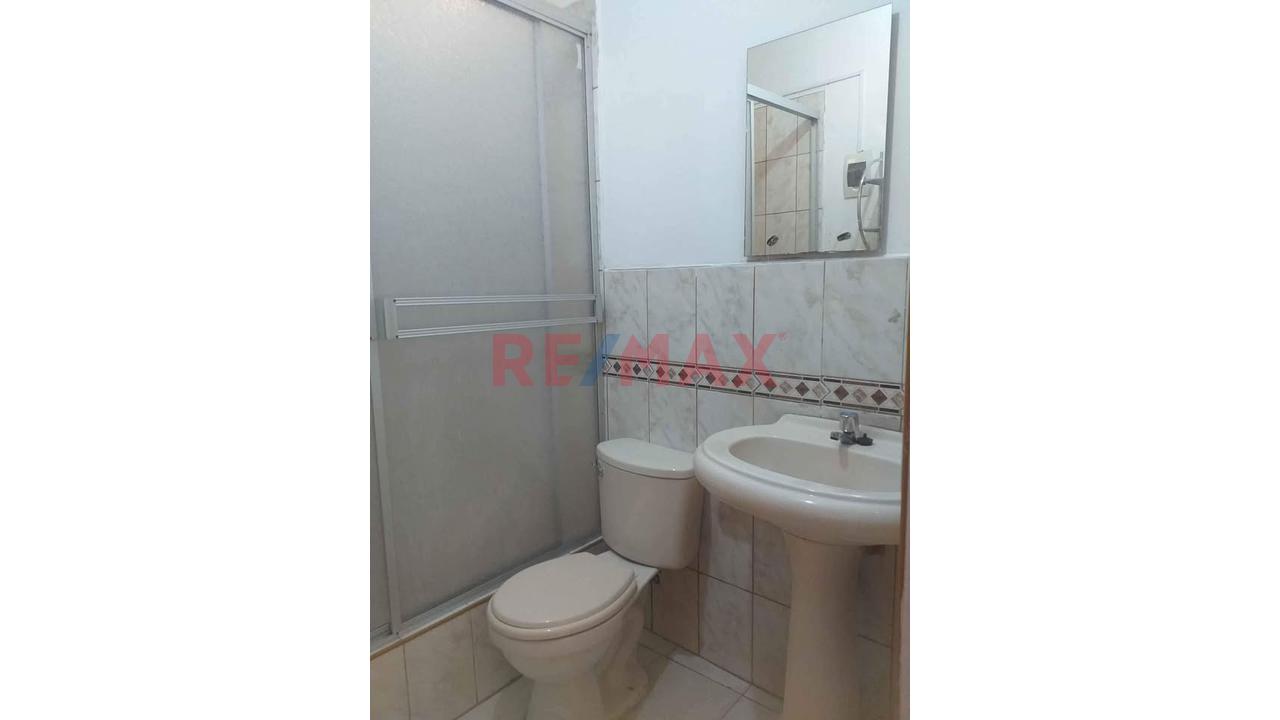 Casa De 3 Pisos En Tingo Maria Centro - 17