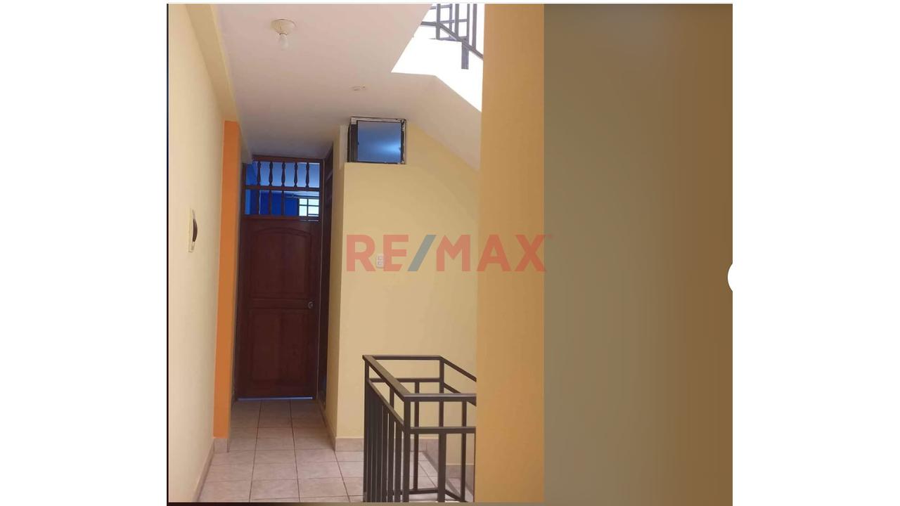 Casa De 3 Pisos En Tingo Maria Centro - 12