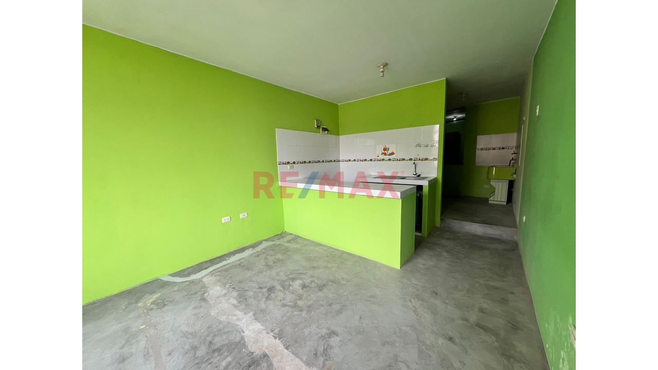 Se Vende 2 Dptos De 2 Dorm + Azotea Fte Al Colegio Politecnico De Comas - 8