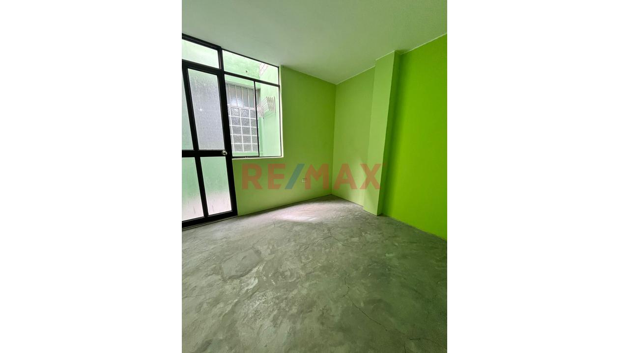Se Vende 2 Dptos De 2 Dorm + Azotea Fte Al Colegio Politecnico De Comas - 3