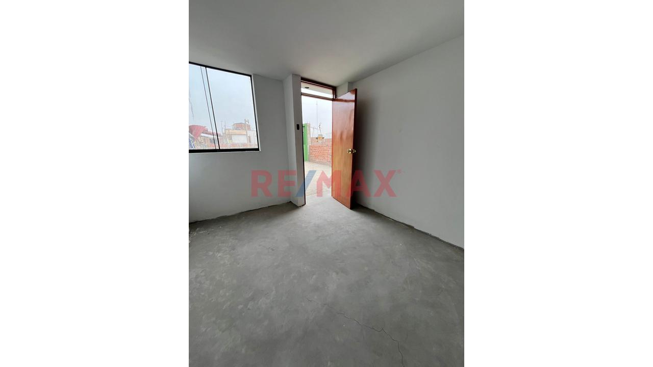 Se Vende 2 Dptos De 2 Dorm + Azotea Fte Al Colegio Politecnico De Comas - 2