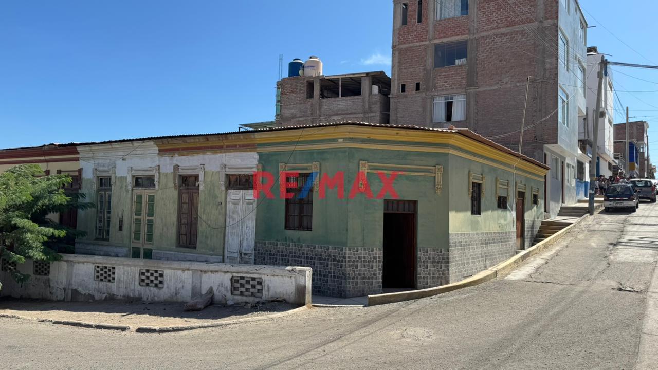 🏠 Se Vende Casa A Precio De Terreno – Mollendo, Arequipa - 1