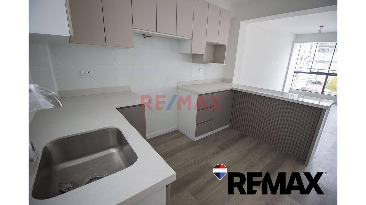 Se Vende Amplio Y Moderno Departamento En San Juan De Miraflores — foto 5