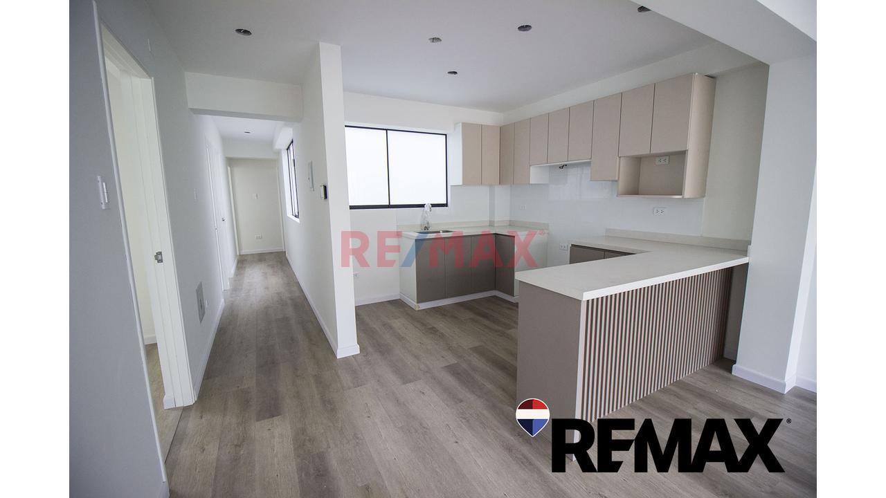 Se Vende Amplio Y Moderno Departamento En San Juan De Miraflores — foto 2