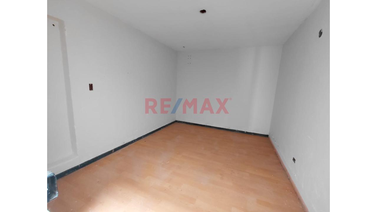 Vendo Casa Como Terreno En La Victoria - 7