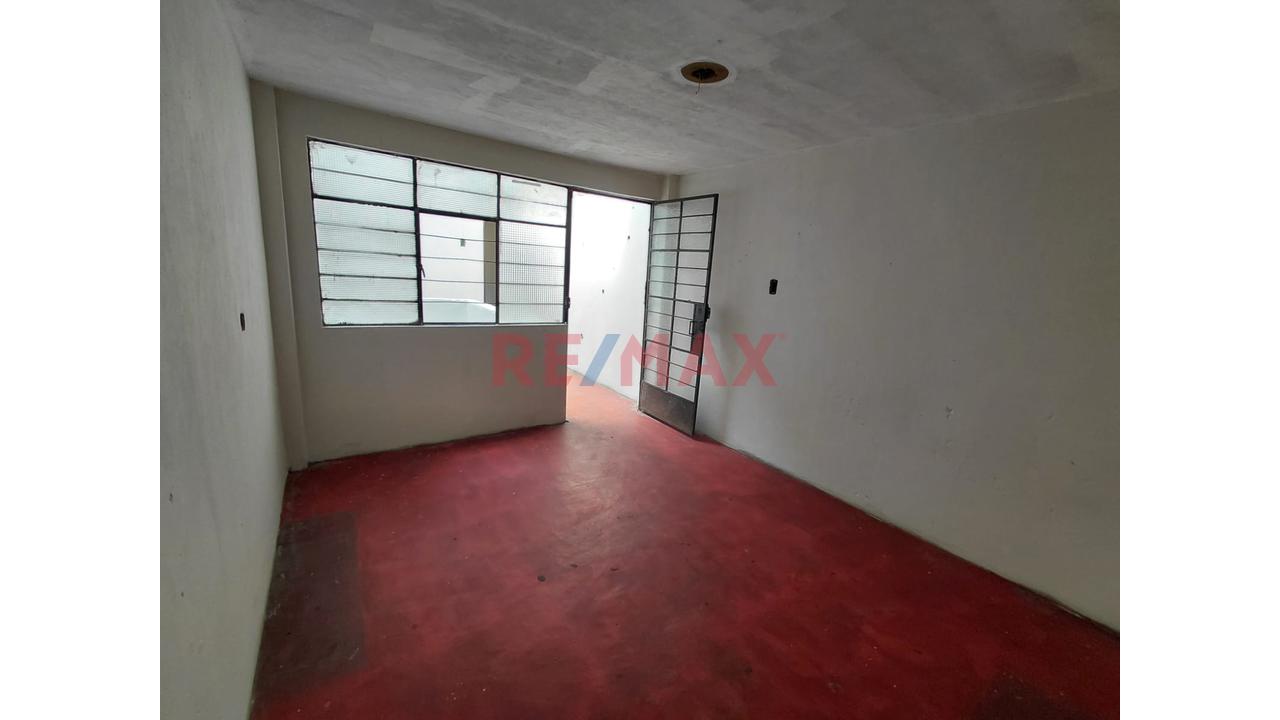 Vendo Casa Como Terreno En La Victoria - 13