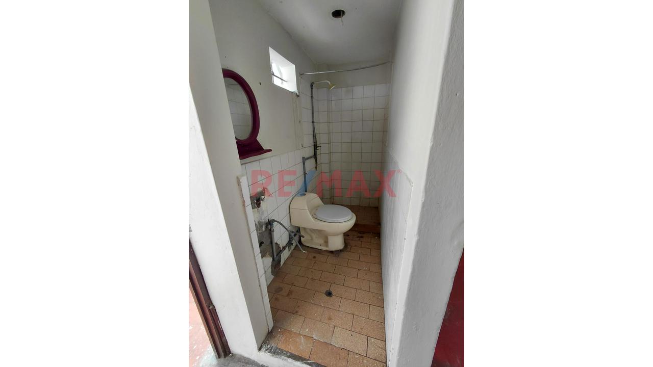 Vendo Casa Como Terreno En La Victoria - 17