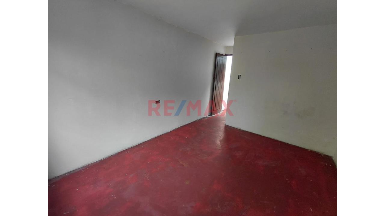 Vendo Casa Como Terreno En La Victoria - 16