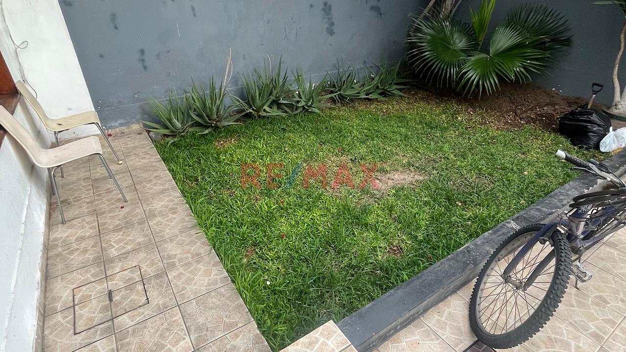 Vendo Casa De Dos Pisos Y Terraza Vista Al Parque - 6
