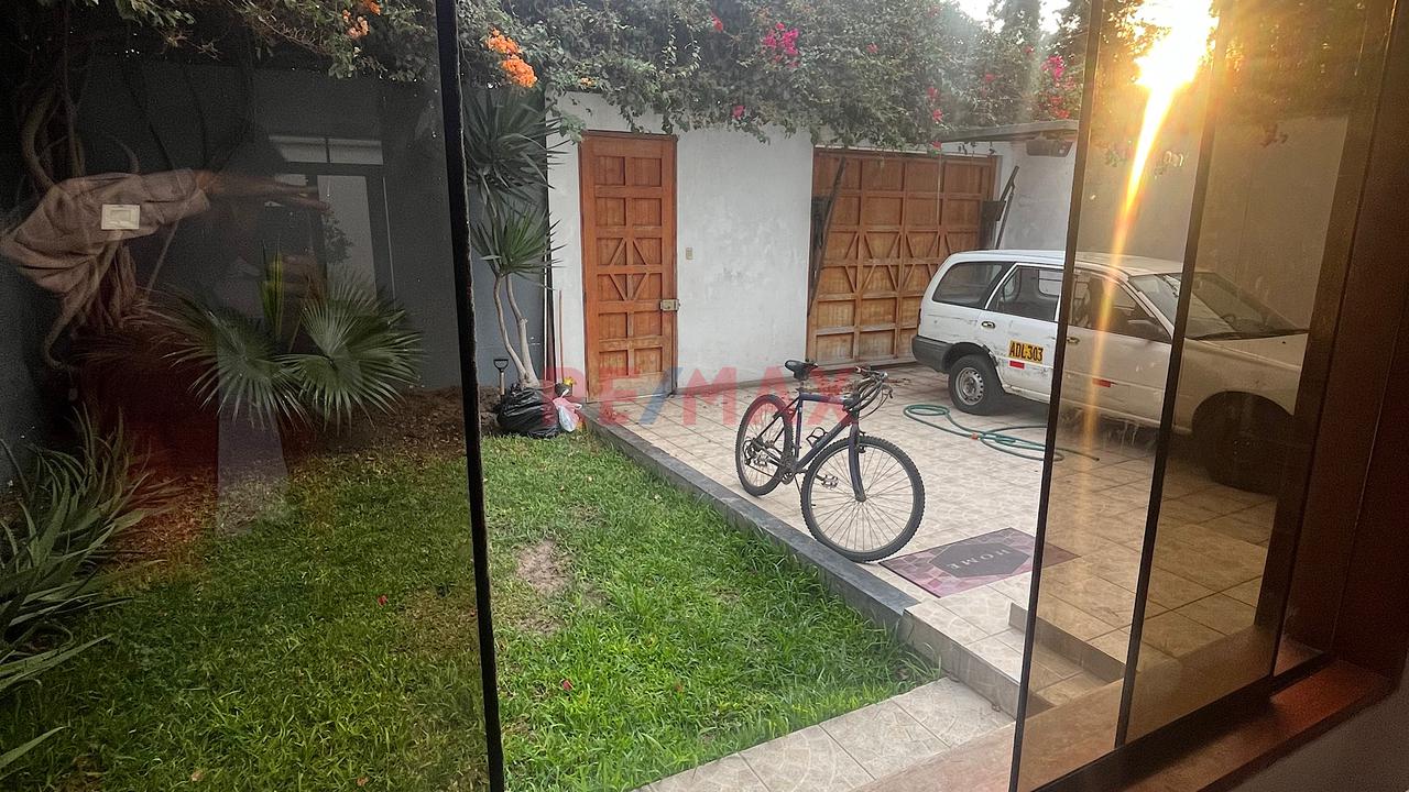 Vendo Casa De Dos Pisos Y Terraza Vista Al Parque - 5