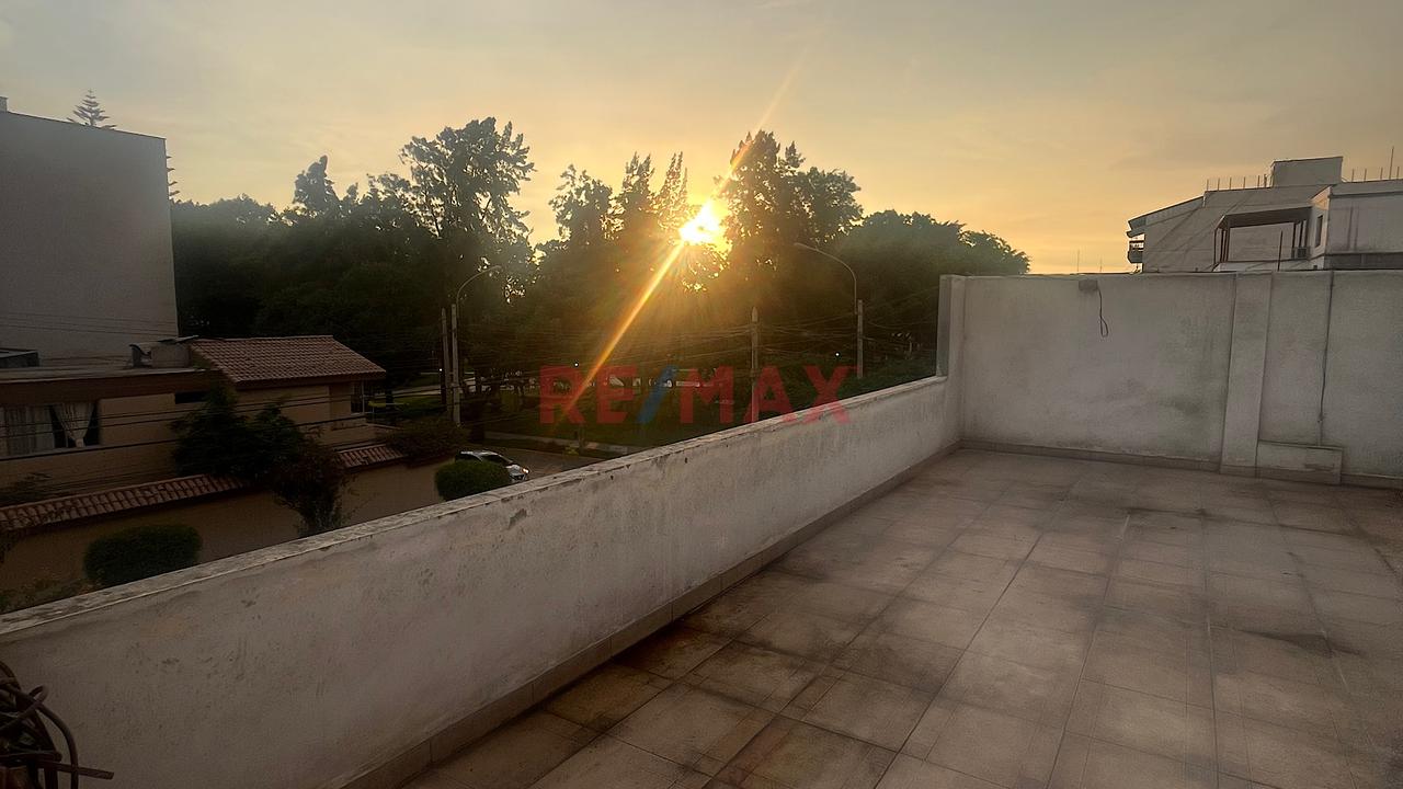 Vendo Casa De Dos Pisos Y Terraza Vista Al Parque - 13