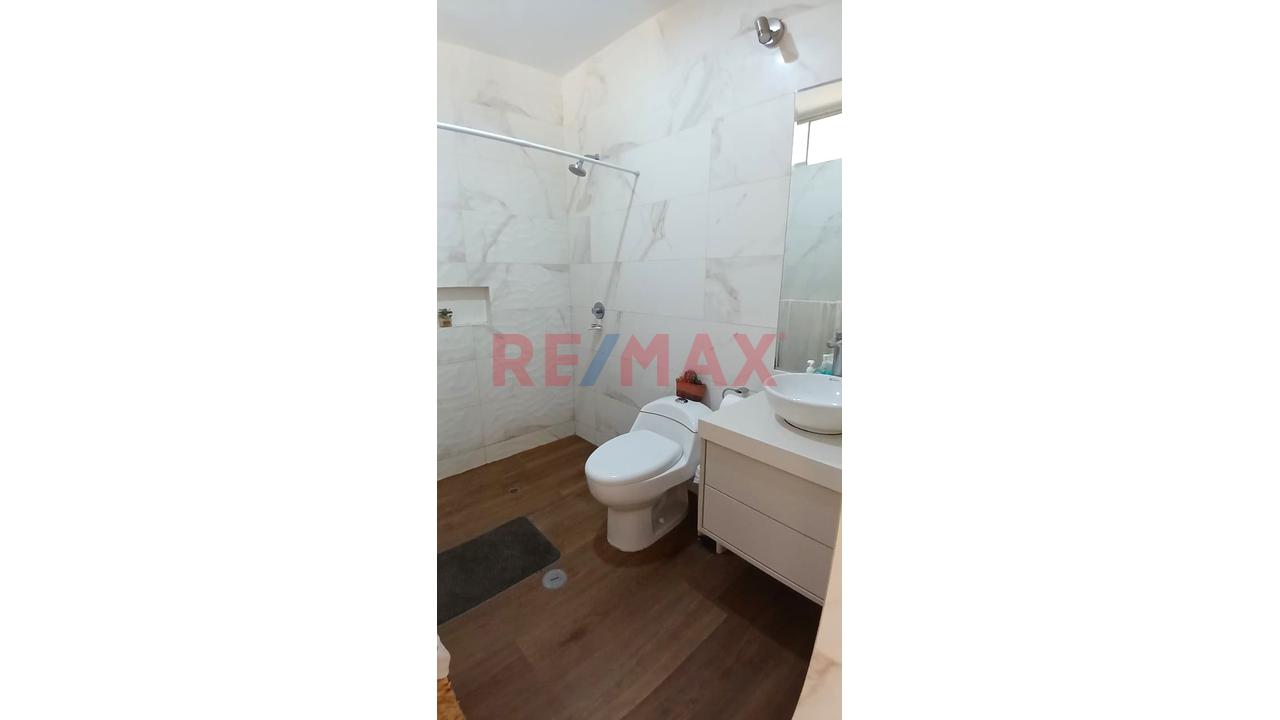 Se Vende Casa Frente A Parque En Urb Soliluz - 21