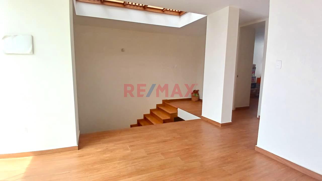 Se Vende Casa Frente A Parque En Urb Soliluz - 18
