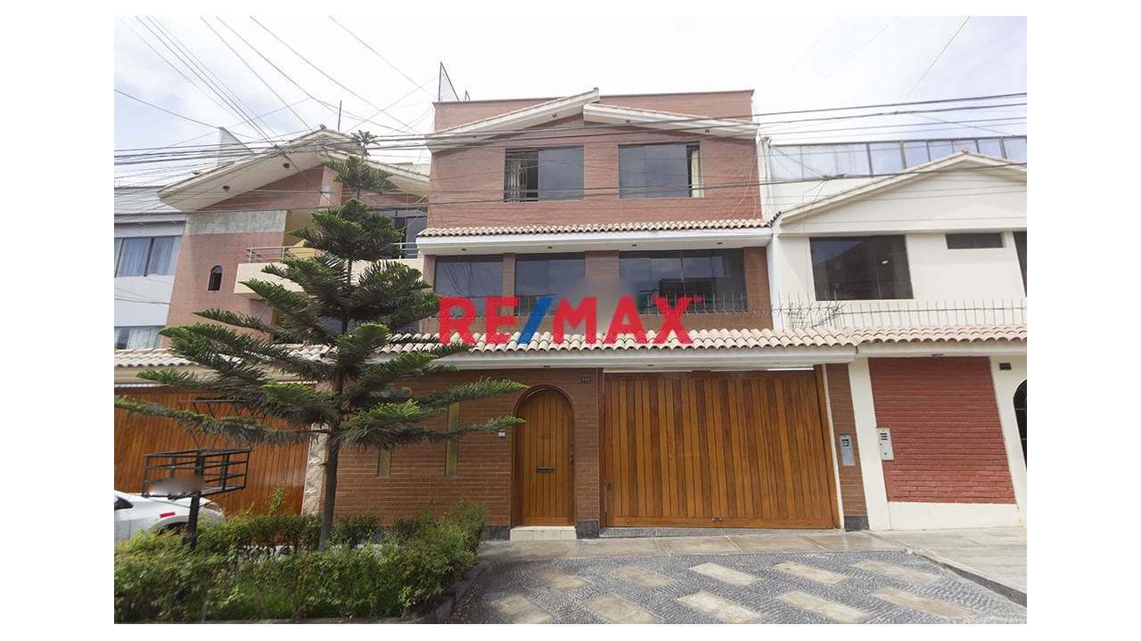 Departamento en Alquiler ubicado en La Molina a $278