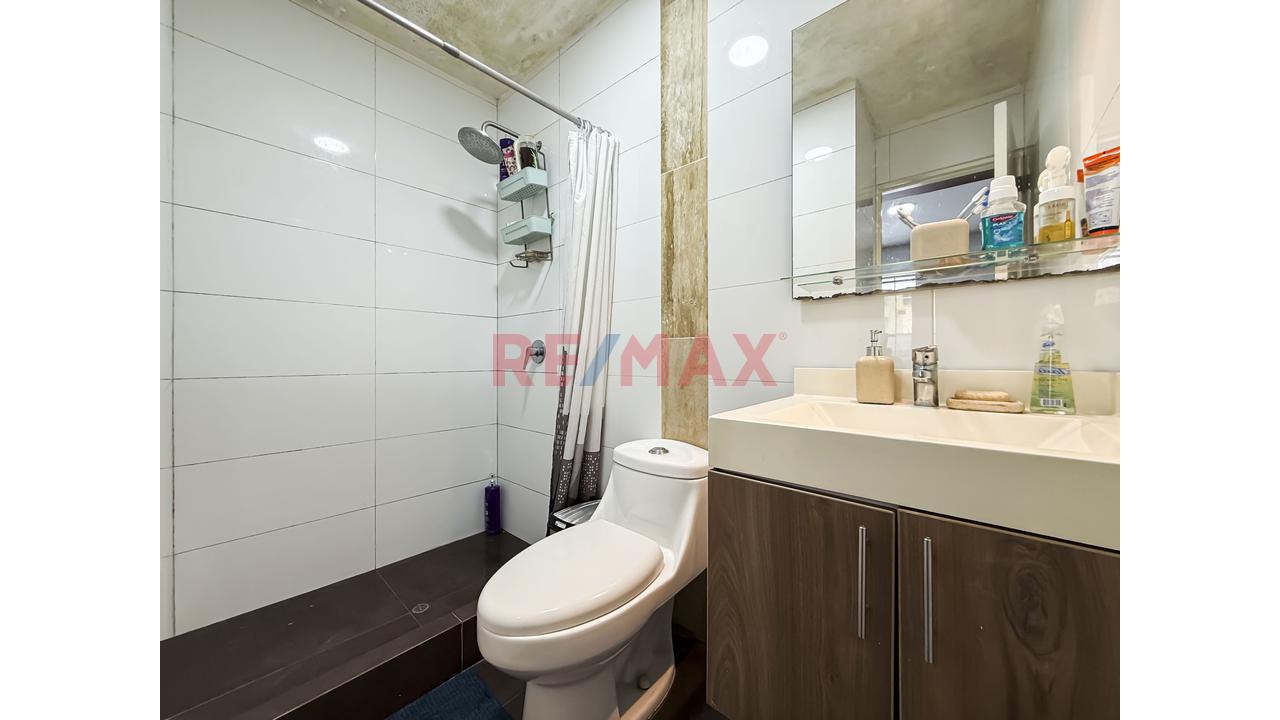 Vendo Comodo Y Bien Distribuido Departamento En Surquillo - 5