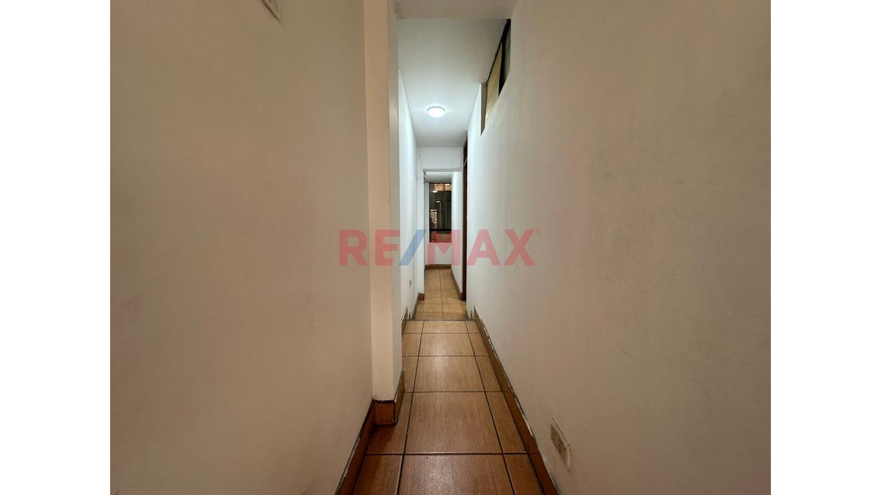 Vendo Departamento De 3 Dormitorios En Tercer Piso En Avenida El Retablo — foto 5