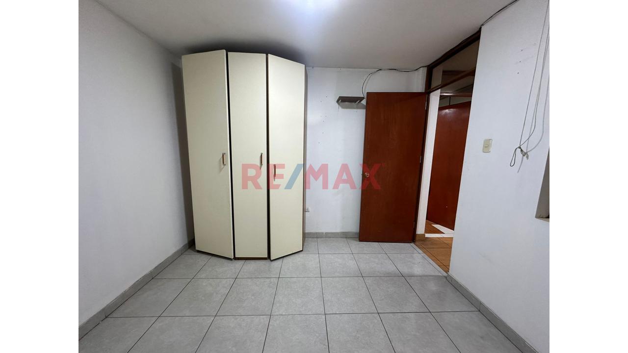 Vendo Departamento De 3 Dormitorios En Tercer Piso En Avenida El Retablo — foto 15