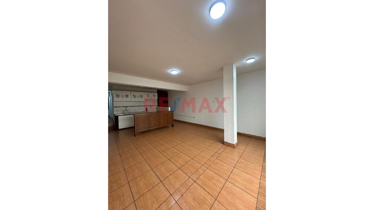 Vendo Departamento De 3 Dormitorios En Tercer Piso En Avenida El Retablo — foto 14