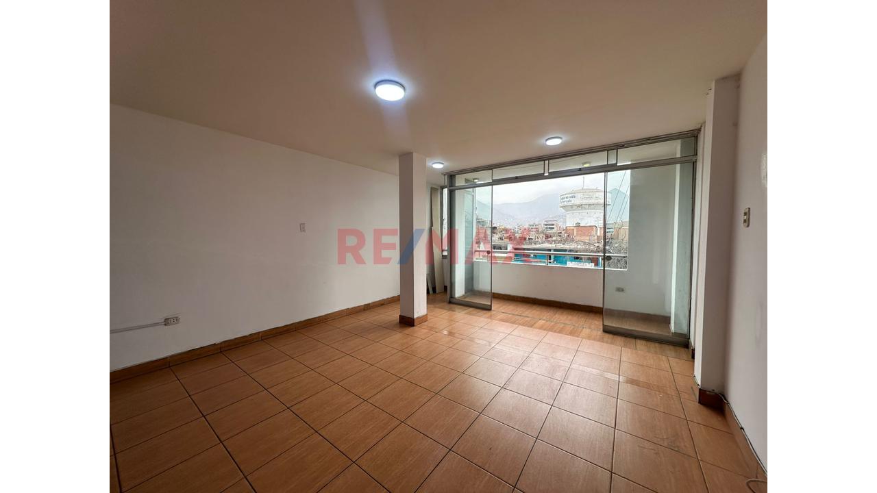 Vendo Departamento De 3 Dormitorios En Tercer Piso En Avenida El Retablo