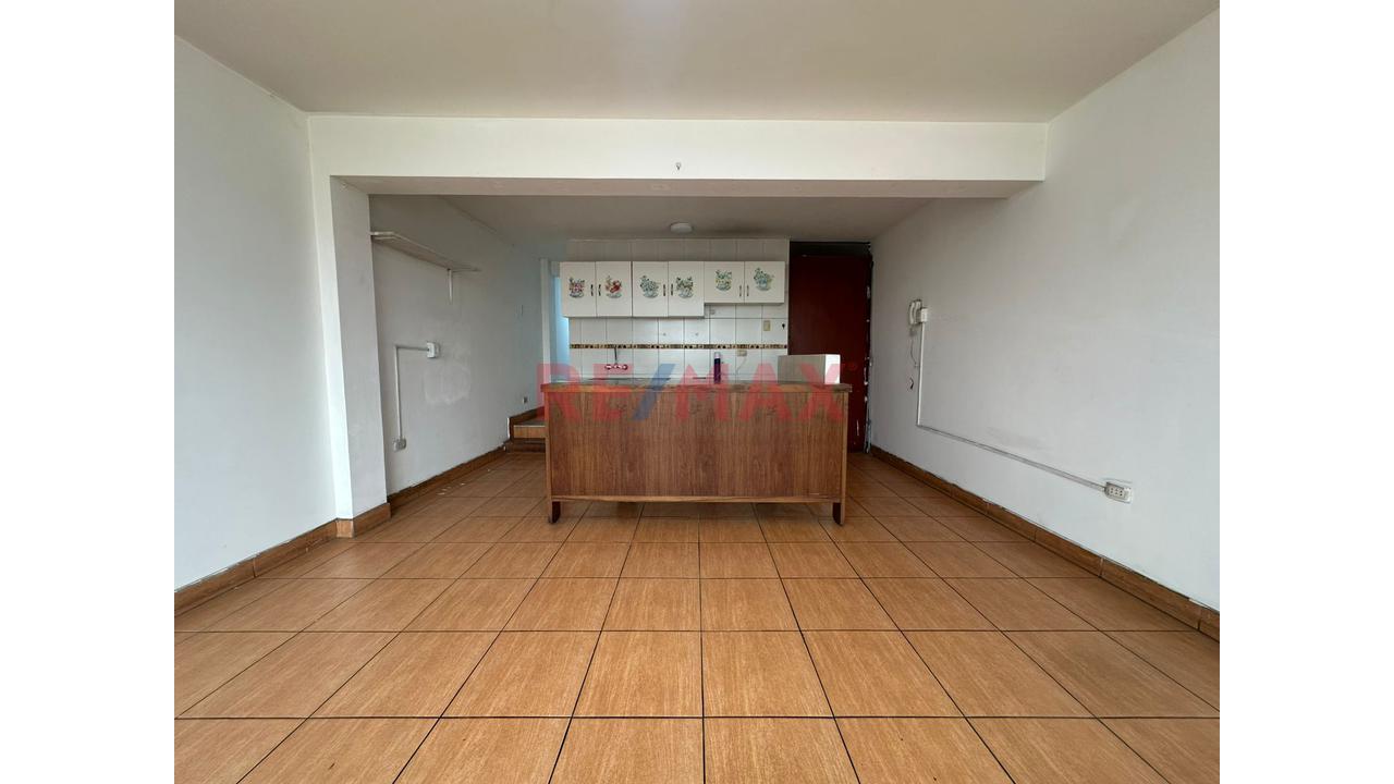 Vendo Departamento De 3 Dormitorios En Tercer Piso En Avenida El Retablo — foto 9
