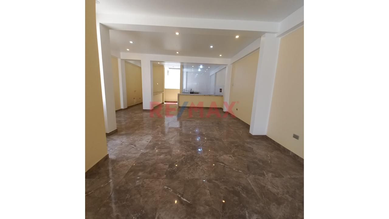 Alquilo Local Comercial En Piso 2 - 1