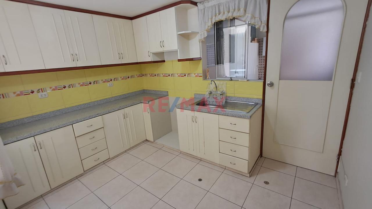 ¡Ocasión En Cayma – Venta De Departamento En Urb. Santa Elisa, Los Ángeles De Cayma — foto 8
