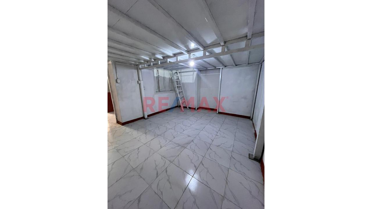 Local Alquilo Espalda De Wilson Real Plaza Jr Washington - 1