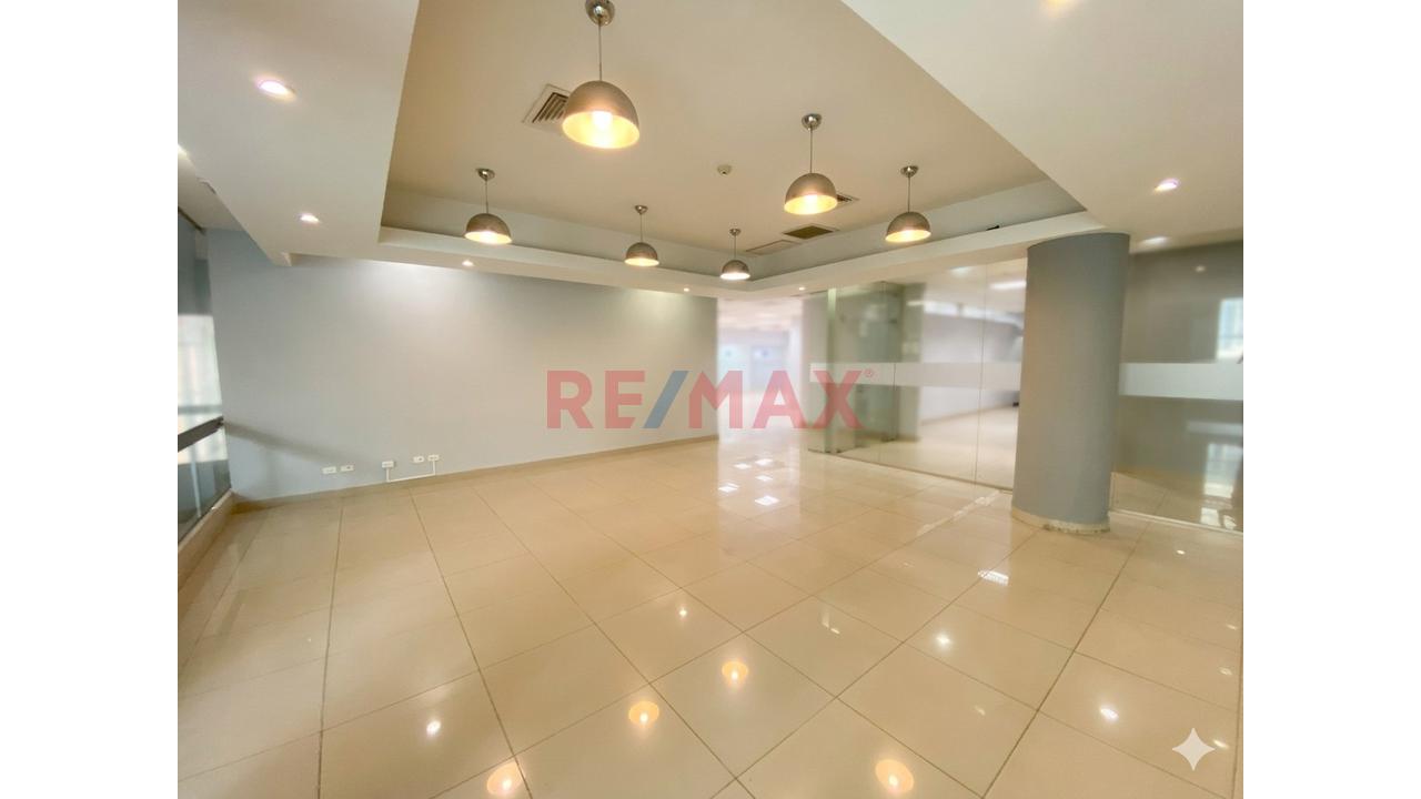 Venta De Edificio Corporativo De A.C. 9643M2  Ubicado En El Centro Comercial De Miraflores — foto 9