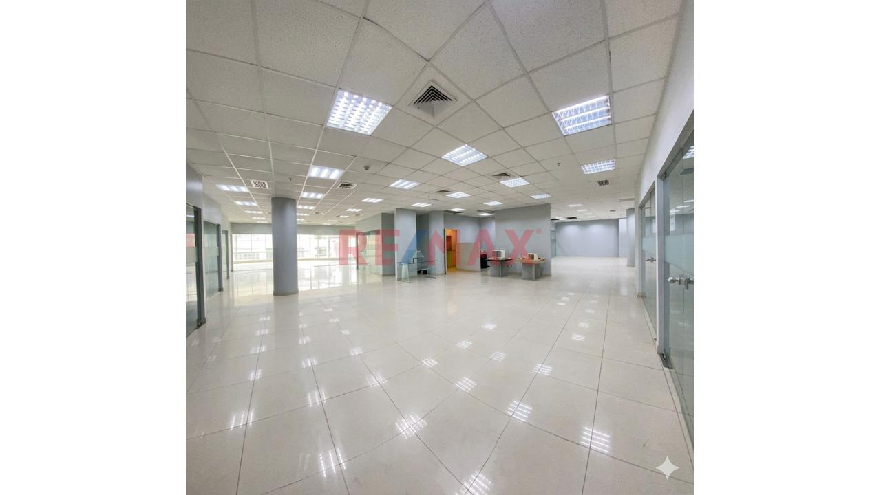 Venta De Edificio Corporativo De A.C. 9643M2  Ubicado En El Centro Comercial De Miraflores — foto 10