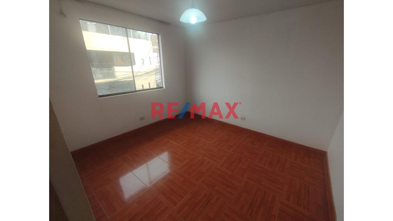 🏡 Casa Amplia En Venta En Villa El Salvador – Ubicación Estratégica Y Gran Potencial — foto 2