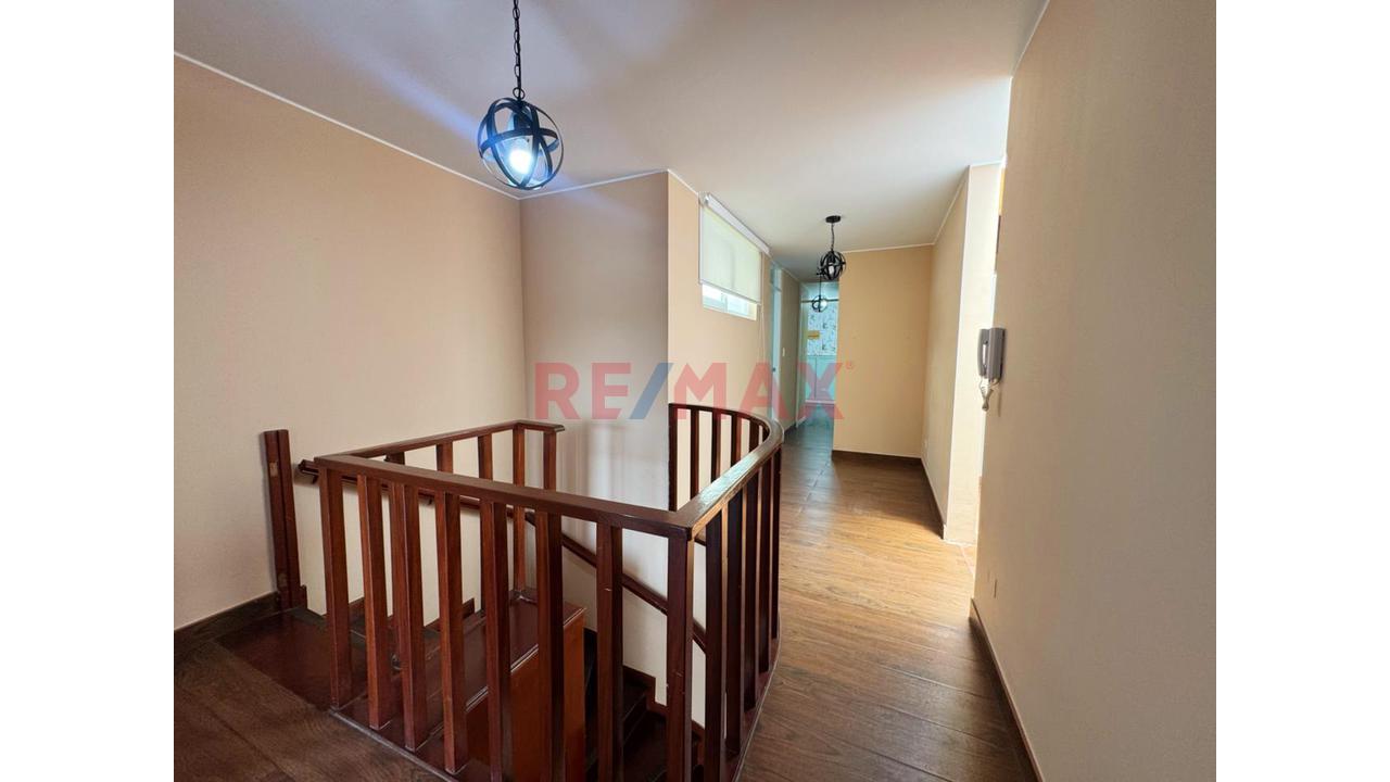✨ Moderno Tríplex En Venta En La Molina – Calle Los Fresnos | Terraza + Parrilla + Excelente Iluminación ✨ - 13