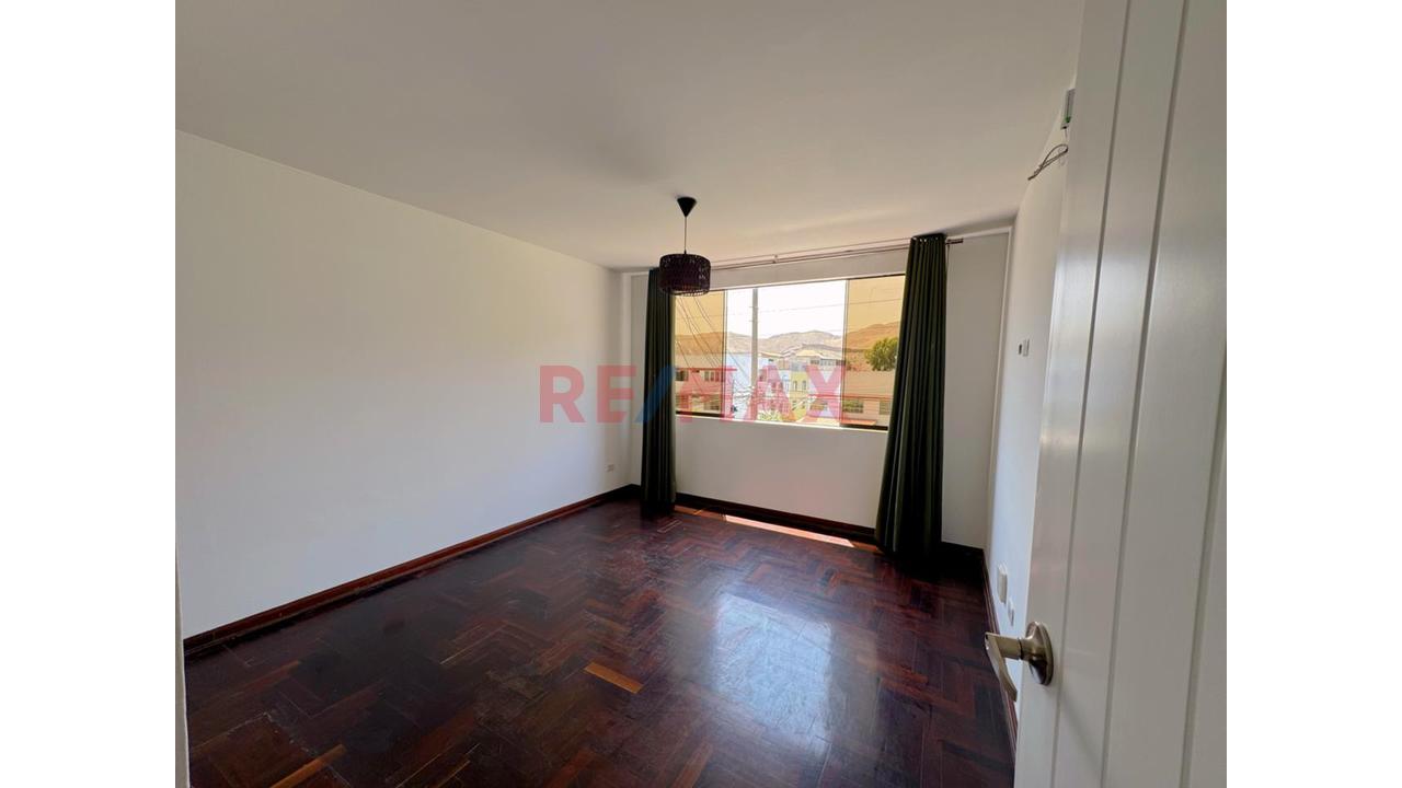 ✨ Moderno Tríplex En Venta En La Molina – Calle Los Fresnos | Terraza + Parrilla + Excelente Iluminación ✨ - 10