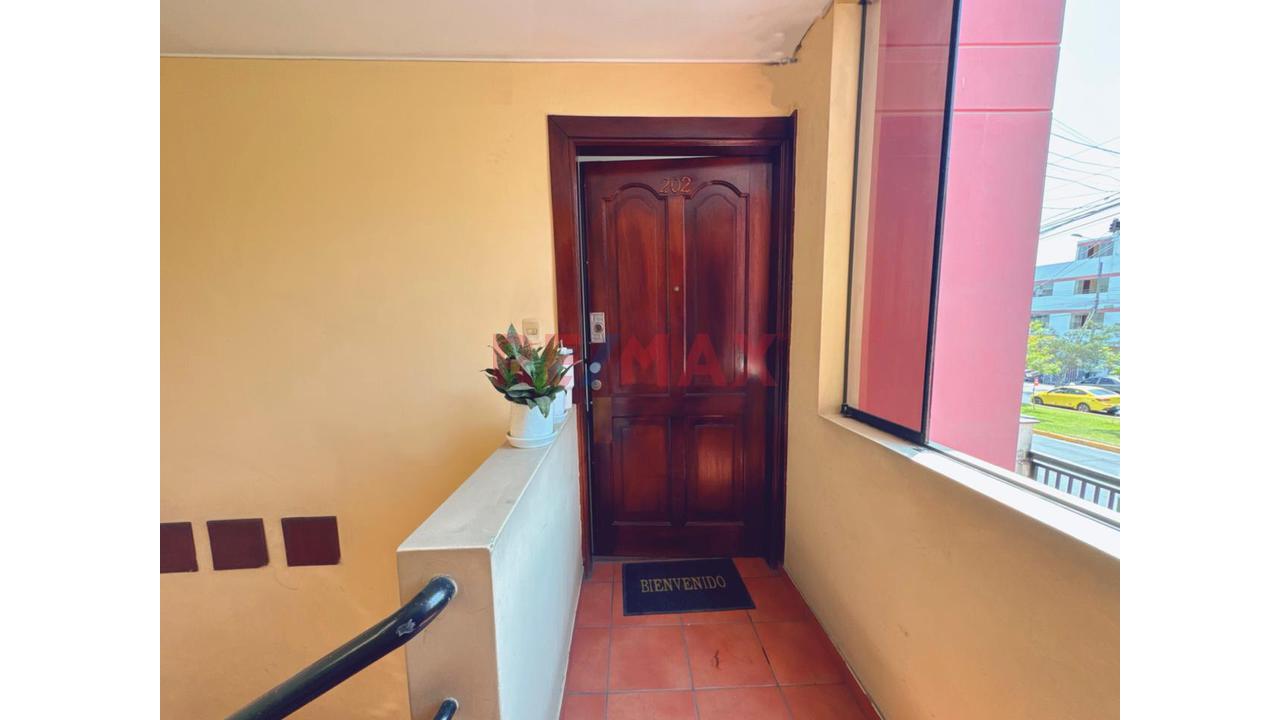 ✨ Moderno Tríplex En Venta En La Molina – Calle Los Fresnos | Terraza + Parrilla + Excelente Iluminación ✨ - 3