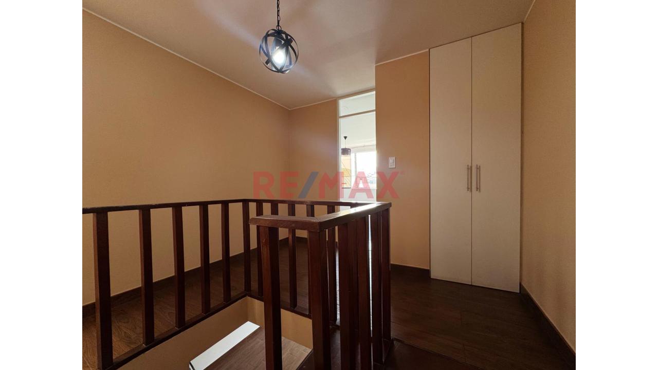 ✨ Moderno Tríplex En Venta En La Molina – Calle Los Fresnos | Terraza + Parrilla + Excelente Iluminación ✨ - 9