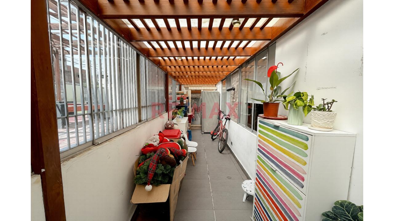 Primer Piso Con Terraza/Venta Breña — foto 14