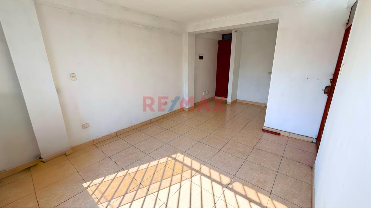 Alquiler De Monoambiente U Oficina De 20 M² Con Vista Al Parque – Los Olivos - 4