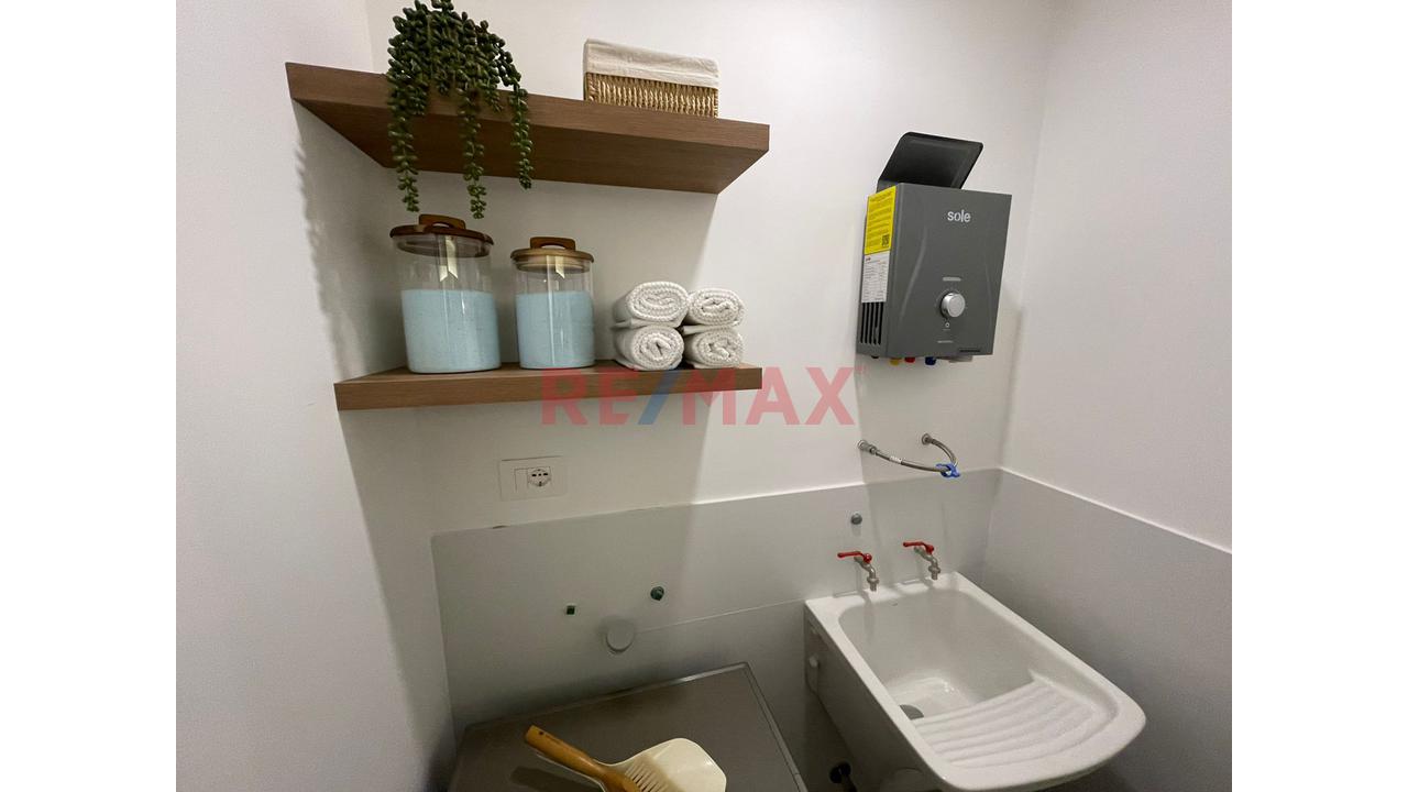 Venta De Departamento En Miraflores Alta Rentabilidad — foto 14