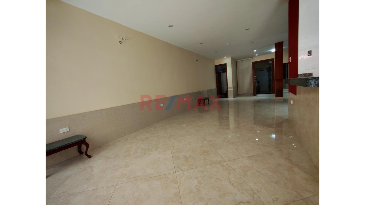 🚨 Casa De Estreno En Av. Loreto – Zona Altamente Comercial - 10